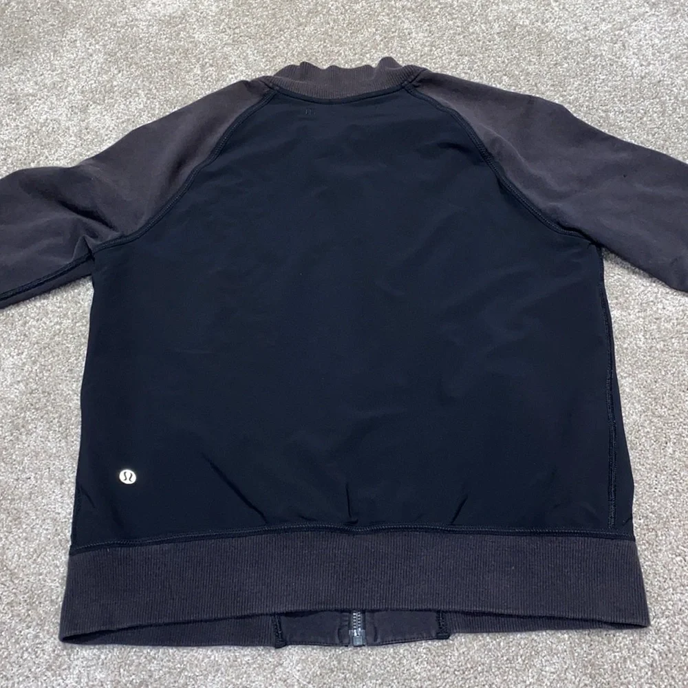 Lululemon Black Zip Up Jacket Two Tone Size 10‎